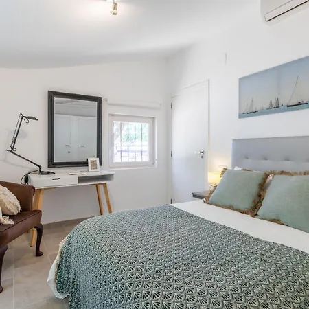 فيلة La Ola بينيسا