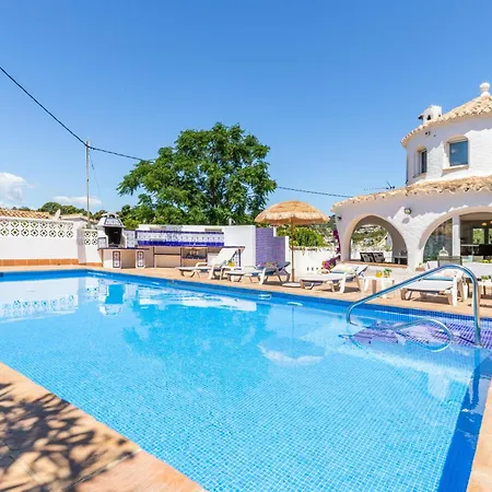 La Ola فيلة بينيسا